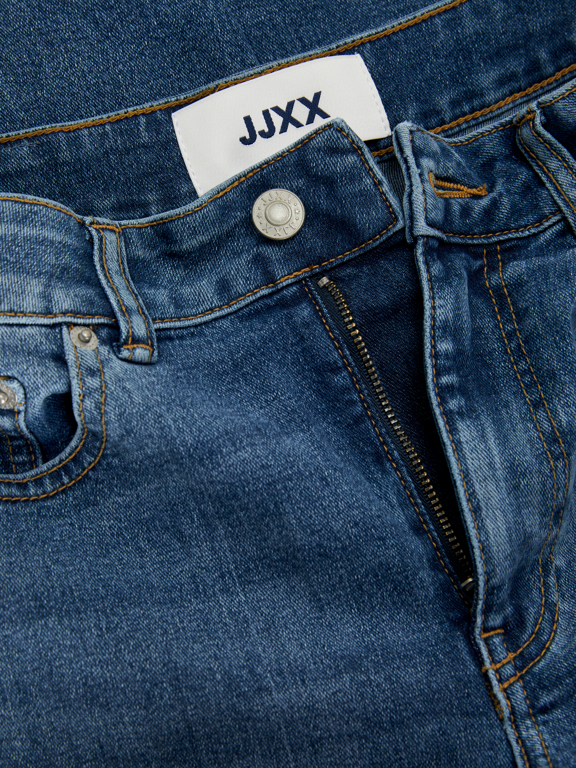model_shot-detail